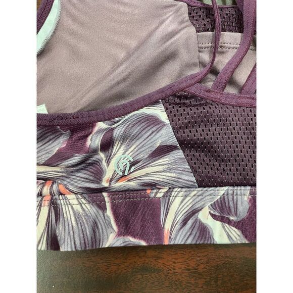 Floral Print Strappy Ventilated Sports Bra in Dark Berry - Picture 4 of 9